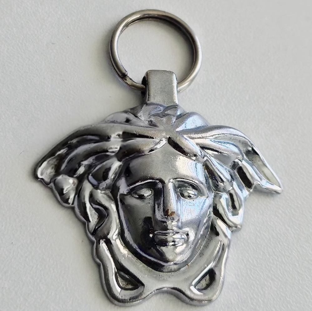  Versace Medusa Silver-tone Metal Key Holder